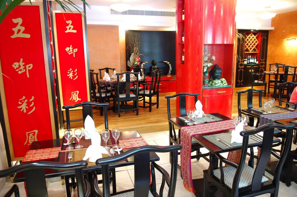Fortina Spa Resort Sliema Restoran fotoğraf A restaurant in Beijing