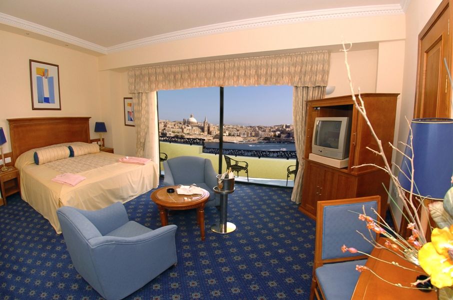 Fortina Spa Resort Sliema Oda fotoğraf A room at the Phoenicia