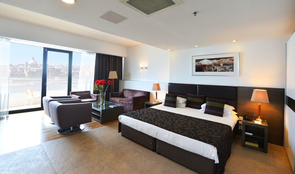 Fortina Spa Resort Sliema Dış mekan fotoğraf A suite at the hotel